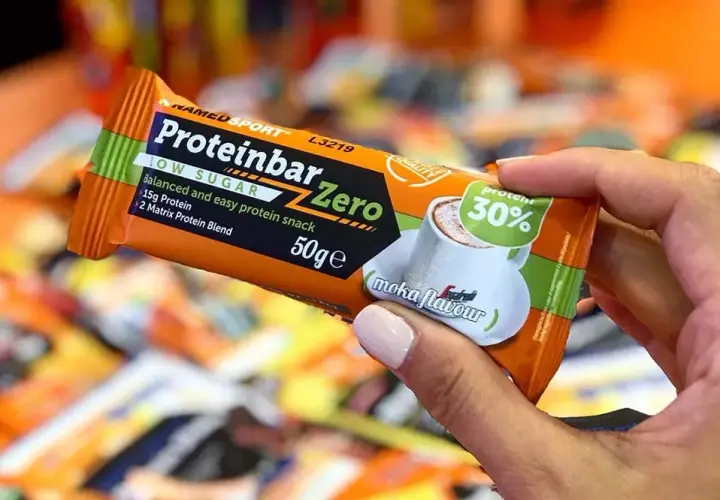 Czy baton proteinowy jest zdrowy? Odkryj ukryte zagrożenia i korzyści