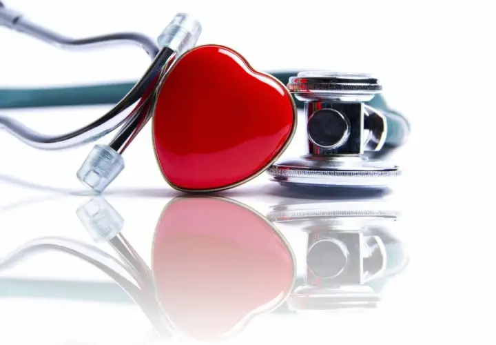 Czy cholesterol ma wpływ na ciśnienie? Sprawdź, jak to działa