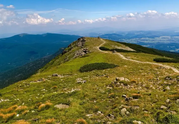 Babia Góra – ile ma wysokości i co warto wiedzieć o tym szczycie?