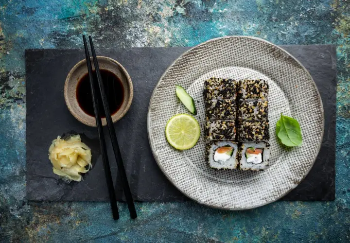Czy sushi jest fit? Wszystko o kaloryczności i zdrowych wyborach sushi