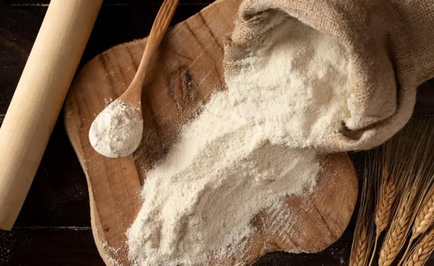 Ile kcal ma mąka pszenna? Odkryj zaskakujące wartości kaloryczne