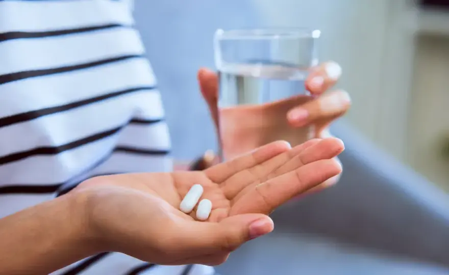 Czy tabletki na cholesterol można brać co drugi dzień? Sprawdź skutki.